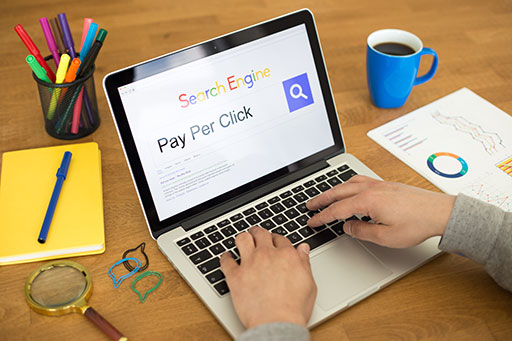 Ноутбук с поисковой системой Pay-Per-Click